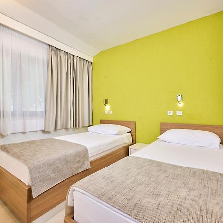 Apartments Galijot Plava Laguna Porec Luaran gambar