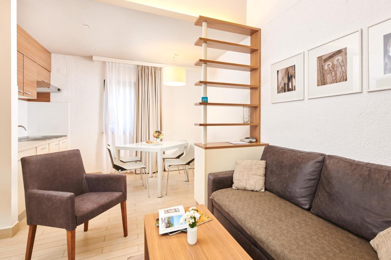 Apartments Galijot Plava Laguna Porec Luaran gambar